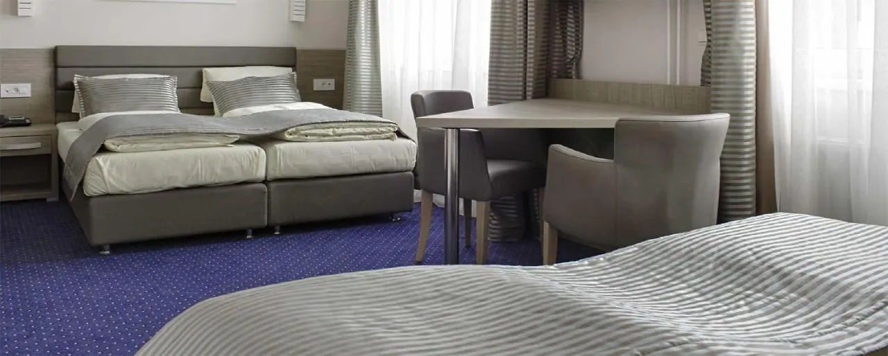 St.Joseph Hotel Hamburg - Reeperbahn St.Pauli Kiez 3*,