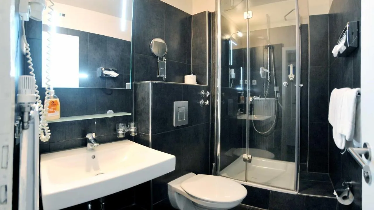 St.Joseph Hotel Hamburg - Reeperbahn St.Pauli Kiez